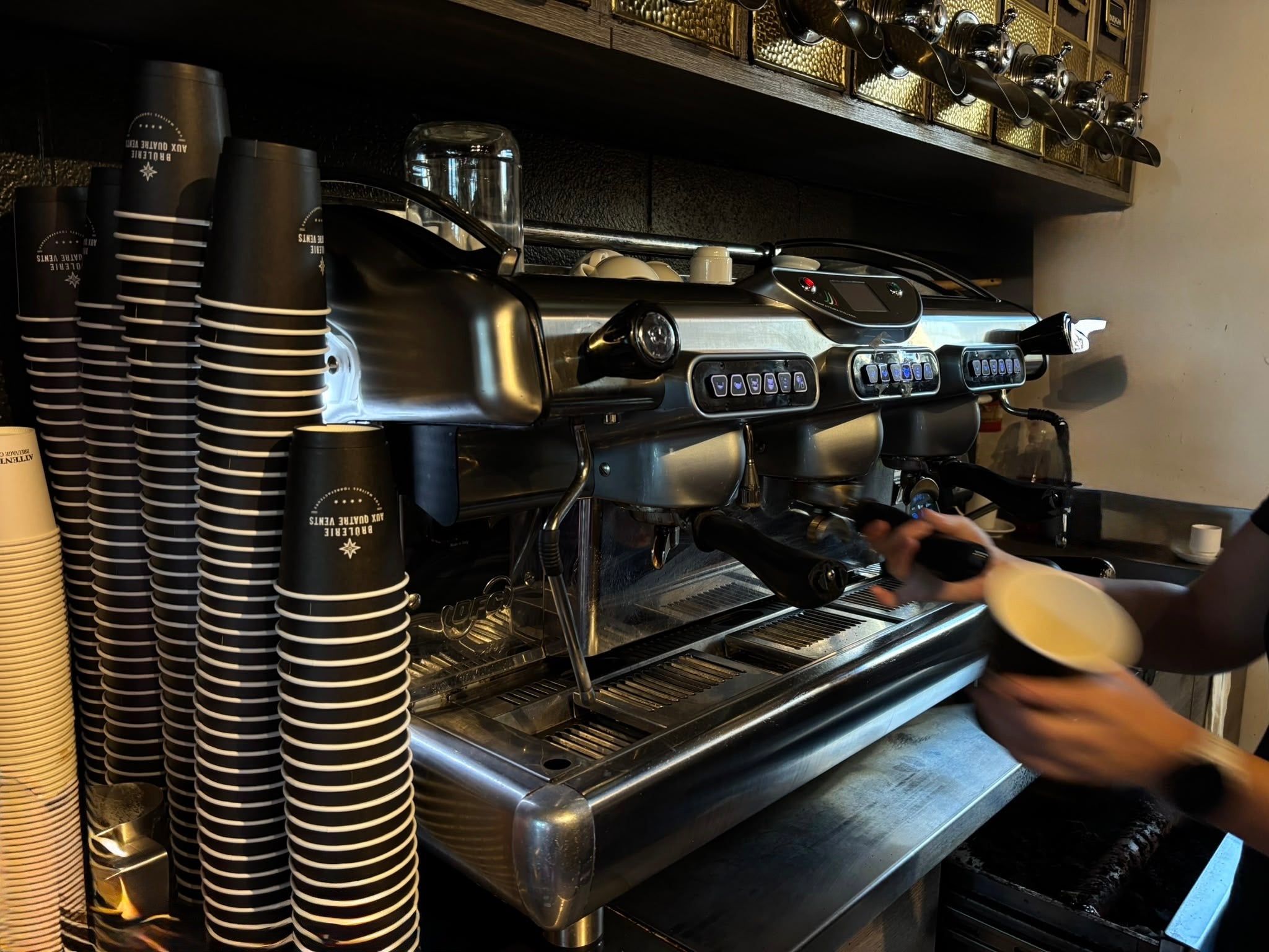 Plan de comptoir et matériel de café